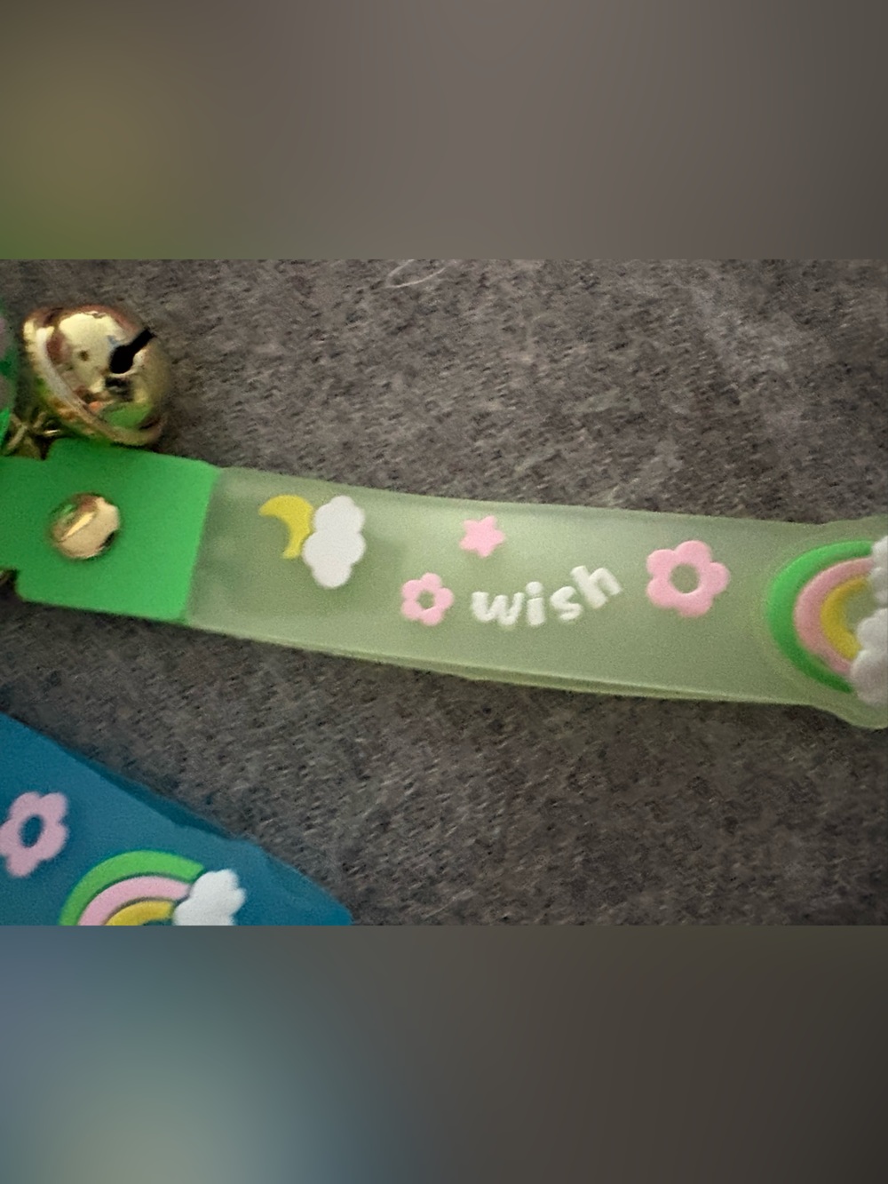 Keychain cups with liquid juice or boba tea with strap that says wish - Picture 12 of 14